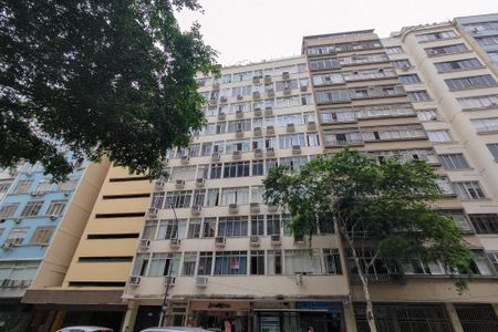 Apartamento à venda com 170m², 2 quartos e sem vaga Apartamento à venda com 170m², 2 quartos e sem vagaFachada e portaria