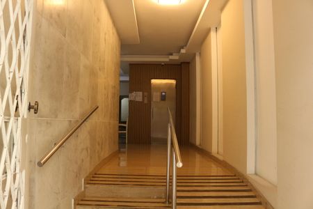 Apartamento à venda com 170m², 2 quartos e sem vagaFachada e portaria