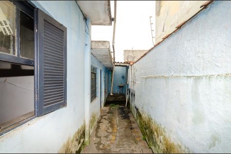 Casa à venda com 125m², 3 quartos e 2 vagasCorredor externo