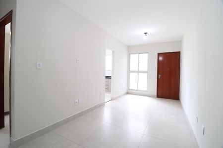 Sala de apartamento para alugar com 3 quartos, 60m² em Lídice, Uberlândia