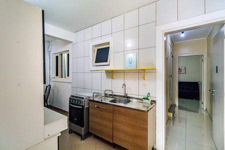 Cozinha de casa para alugar com 1 quarto, 50m² em Jardim Ester, São Paulo