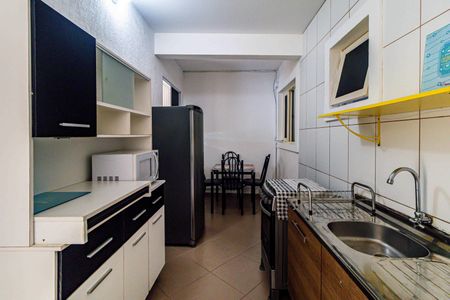 Cozinha de casa para alugar com 1 quarto, 50m² em Jardim Ester, São Paulo