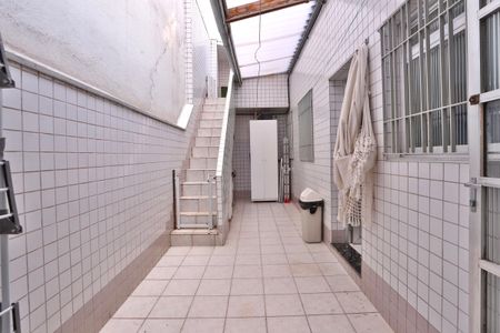 Casa à venda com 134m², 3 quartos e 2 vagasLavanderia