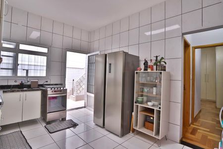 Casa à venda com 134m², 3 quartos e 2 vagasCozinha