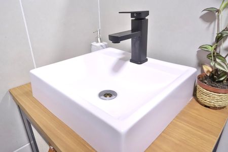 Casa à venda com 134m², 3 quartos e 2 vagasBanheiro do Quarto 1