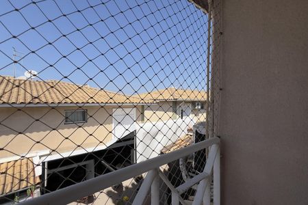 Casa de condomínio para alugar com 90m², 3 quartos e 2 vagasVaranda da Suíte