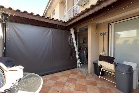 Casa de condomínio para alugar com 90m², 3 quartos e 2 vagasÁrea de Serviço