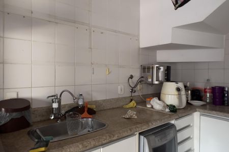 Casa de condomínio para alugar com 90m², 3 quartos e 2 vagasCozinha