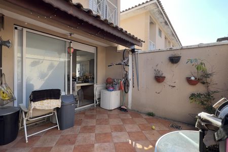 Casa de condomínio para alugar com 90m², 3 quartos e 2 vagasÁrea de Serviço