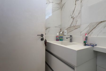Casa de condomínio para alugar com 90m², 3 quartos e 2 vagasBanheiro da Suíte