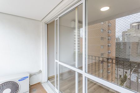 Varanda de apartamento para alugar com 2 quartos, 81m² em Itaim Bibi, São Paulo