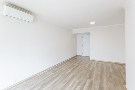 Sala de apartamento para alugar com 2 quartos, 81m² em Itaim Bibi, São Paulo