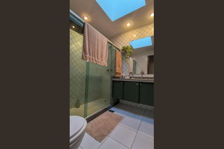 Apartamento para alugar com 312m², 4 quartos e 3 vagasBanheiro Social