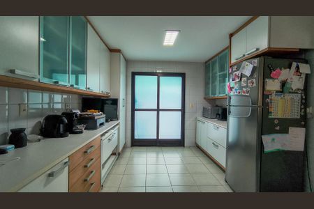 Apartamento para alugar com 312m², 4 quartos e 3 vagasCozinha