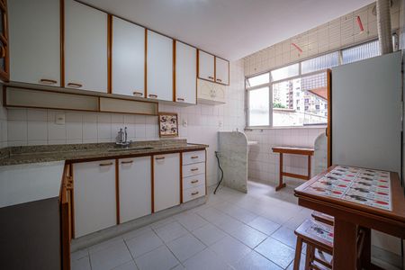 Apartamento à venda com 77m², 2 quartos e 1 vagaCozinha