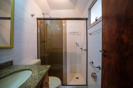 Apartamento à venda com 77m², 2 quartos e 1 vagaBanheiro Suite