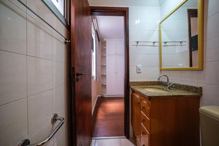 Apartamento à venda com 77m², 2 quartos e 1 vagaBanheiro Suite