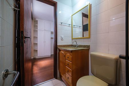 Apartamento à venda com 77m², 2 quartos e 1 vagaBanheiro Suite