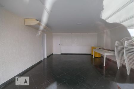 Apartamento à venda com 77m², 2 quartos e 1 vagaSalão de Festas