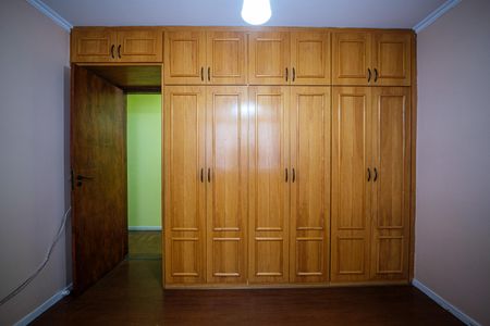 Apartamento à venda com 77m², 2 quartos e 1 vagaQuarto 2