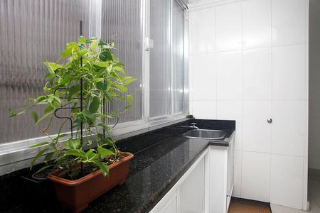 Apartamento à venda com 153m², 3 quartos e 1 vagaÁrea de Serviço + Despensa