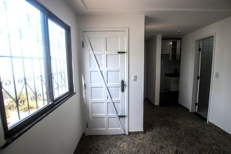 Sala de casa de condomínio para alugar com 3 quartos, 140m² em Itapuã, Salvador
