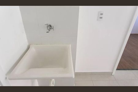 Área de serviço de apartamento para alugar com 1 quarto, 27m² em Guaiauna, São Paulo
