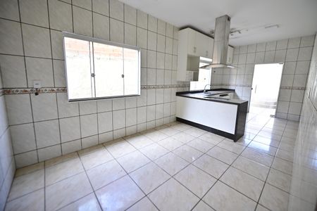 Casa para alugar com 276m², 3 quartos e 2 vagas