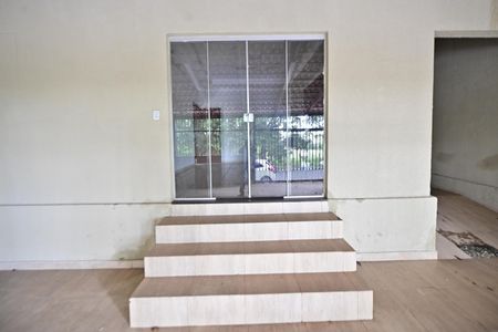 Casa para alugar com 3 quartos, 276m² em Residencial Campos Dourados, Goiânia