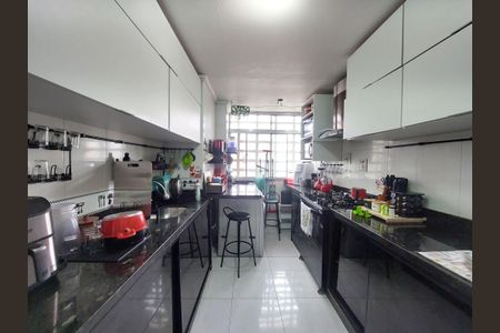 Apartamento à venda com 55m², 2 quartos e 1 vagaCozinha