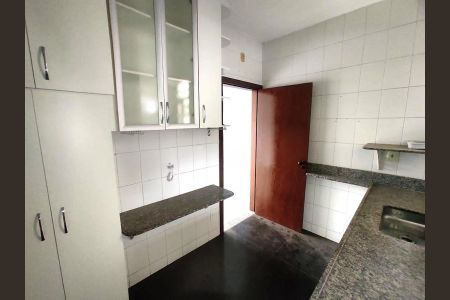 Apartamento para alugar com 3 quartos, 145m² em Santa Rosa, Belo Horizonte