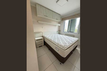 Quarto de apartamento para alugar com 2 quartos, 55m² em Itaquera, São Paulo