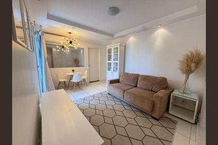 Sala de apartamento para alugar com 2 quartos, 55m² em Itaquera, São Paulo