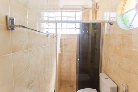 Banheiro da Suíte de apartamento à venda com 5 quartos, 170m² em Ana Lúcia, Belo Horizonte