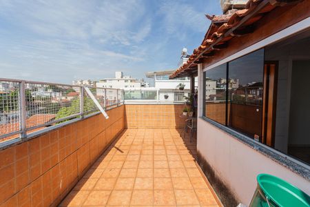 Apartamento à venda com 170m², 5 quartos e 2 vagas Apartamento à venda com 170m², 5 quartos e 2 vagasCobertura/Área de Serviço