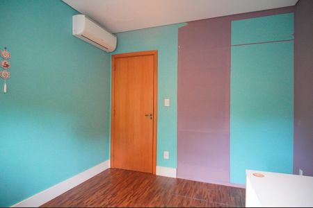 Casa de condomínio à venda com 124m², 3 quartos e 2 vagasQuarto 2