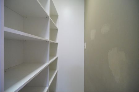 Casa de condomínio à venda com 124m², 3 quartos e 2 vagasDespensa