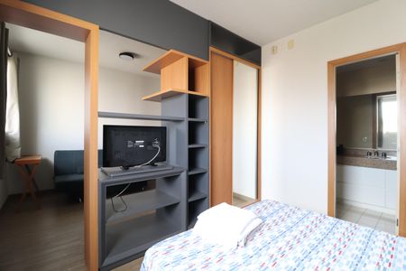 Suíte de apartamento para alugar com 1 quarto, 40m² em Saraiva, Uberlândia