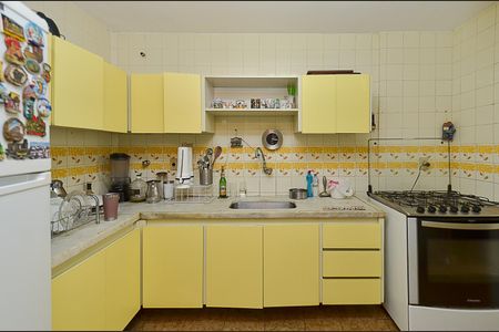 Apartamento para alugar com 160m², 3 quartos e 2 vagasCozinha