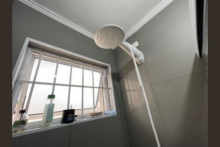 Casa à venda com 250m², 4 quartos e 3 vagasBanheiro 2