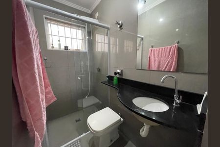 Casa à venda com 250m², 4 quartos e 3 vagasBanheiro 2