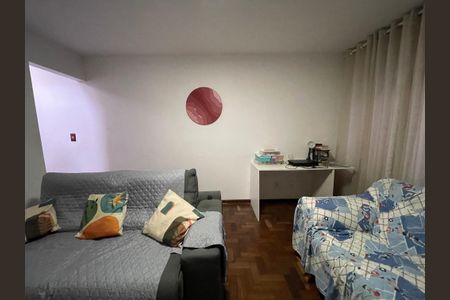 Sala de casa à venda com 4 quartos, 250m² em Ferreira, São Paulo