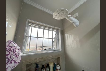 Casa à venda com 250m², 4 quartos e 3 vagasBanheiro 1