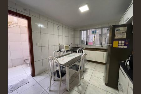 Casa à venda com 250m², 4 quartos e 3 vagasCozinha