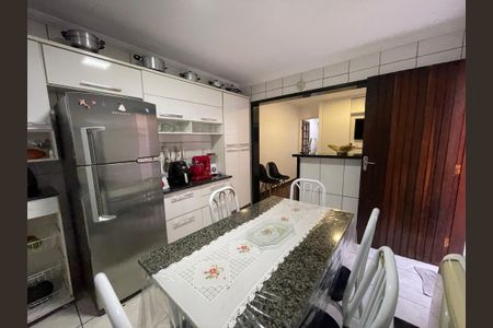 Casa à venda com 250m², 4 quartos e 3 vagasCozinha