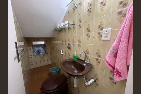 Casa à venda com 250m², 4 quartos e 3 vagasBanheiro 4