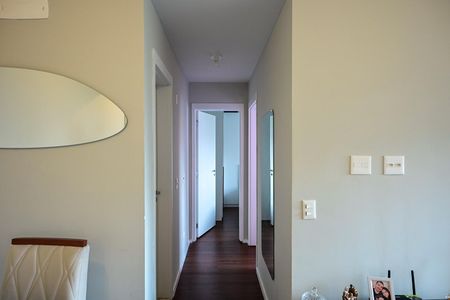 Apartamento à venda com 65m², 2 quartos e 1 vagaCorredor