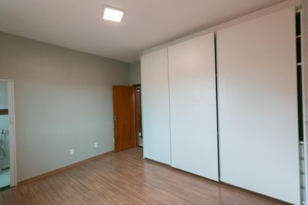 Casa para alugar com 120m², 2 quartos e sem vaga