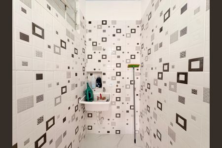 Casa à venda com 161m², 3 quartos e 1 vagaÁrea de Serviço