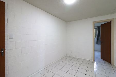 Apartamento à venda com 2 quartos, 42m² em Rubem Berta, Porto Alegre